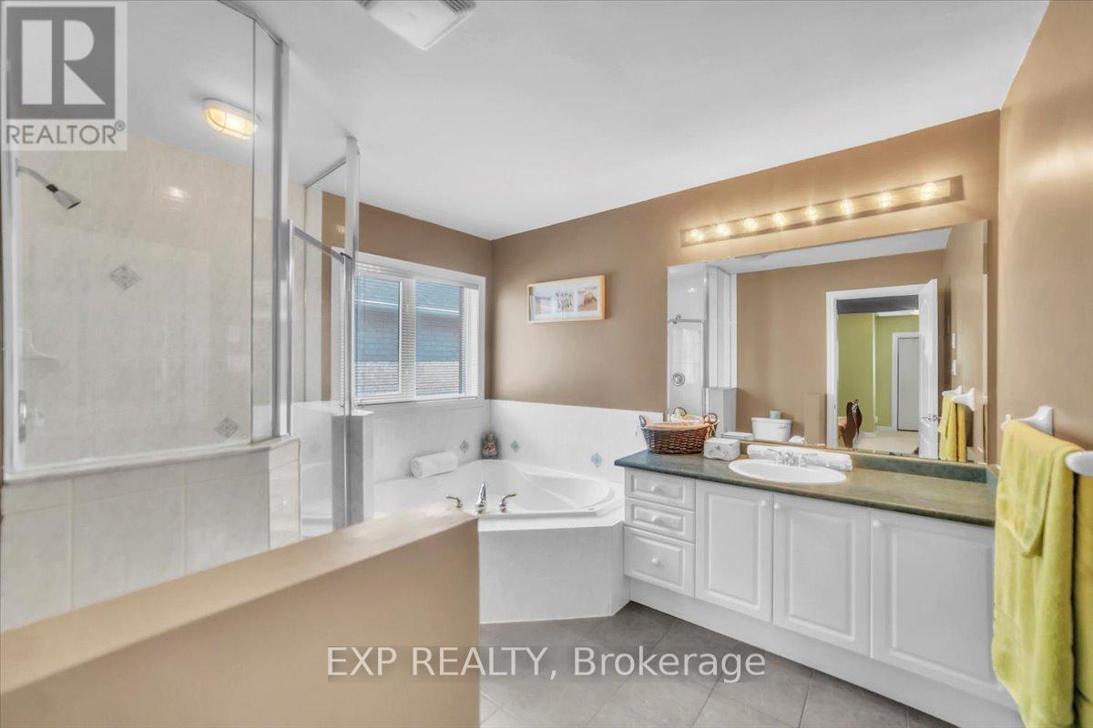 1 Vitlor Drive, Richmond Hill, Ontario  L4E 2Y4 - Photo 17 - N12776782