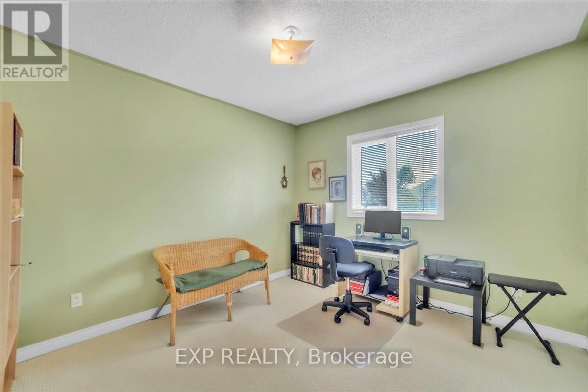 1 Vitlor Drive, Richmond Hill, Ontario  L4E 2Y4 - Photo 18 - N12776782