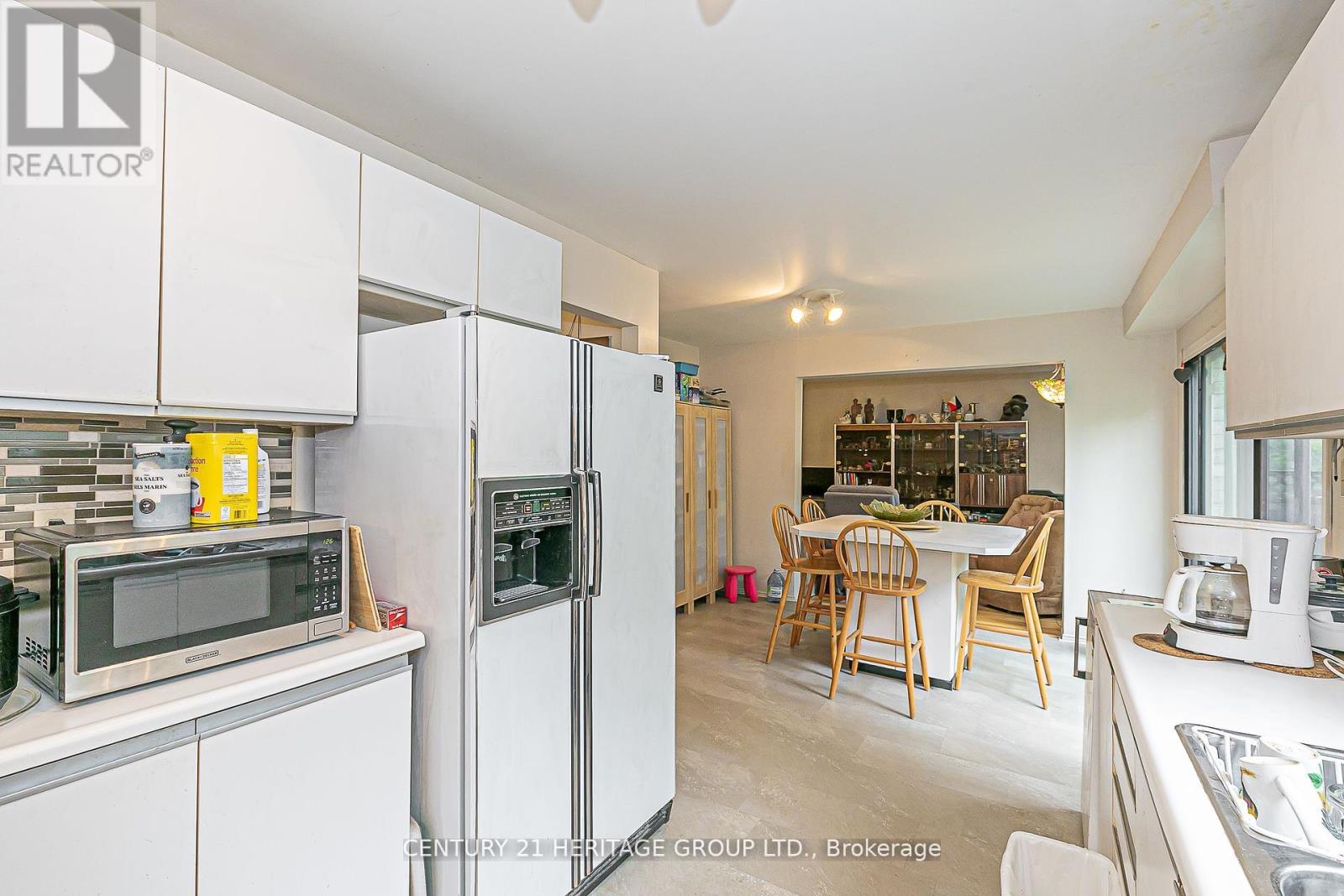 261 Badessa Circle, Vaughan, Ontario  L4J 6C5 - Photo 8 - N12776806