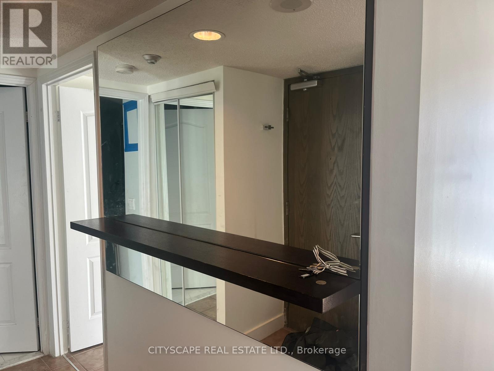 2005 - 50 Lombard Street, Toronto, Ontario  M5C 2X4 - Photo 15 - C12732160