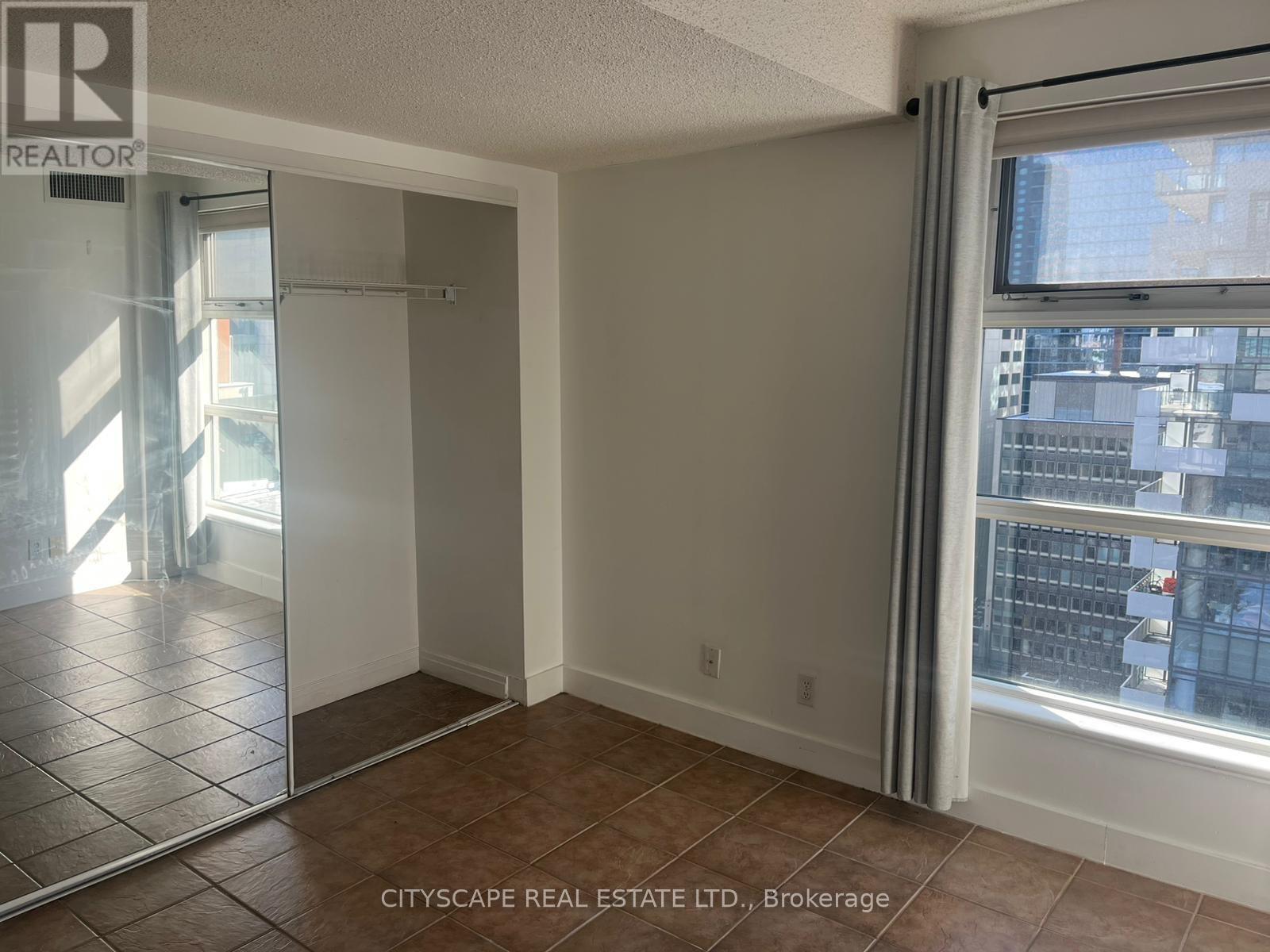 2005 - 50 Lombard Street, Toronto, Ontario  M5C 2X4 - Photo 21 - C12732160