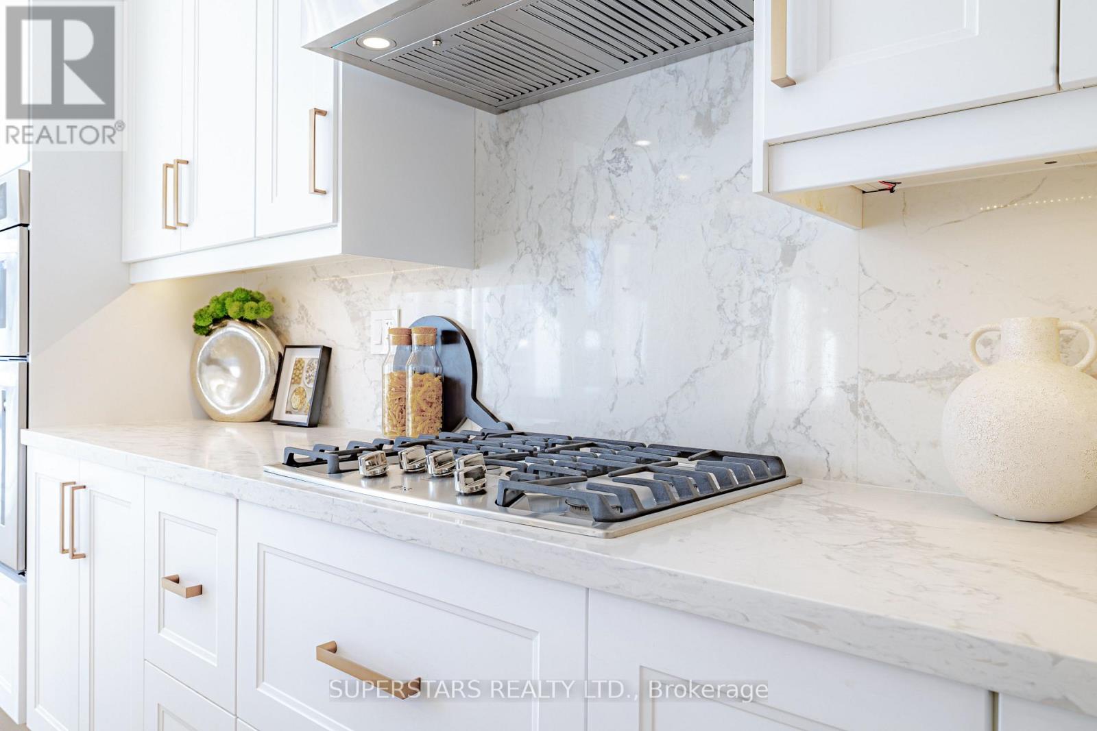 288 Baker Hill Boulevard, Whitchurch-Stouffville, Ontario  L4A 4P8 - Photo 18 - N12770296