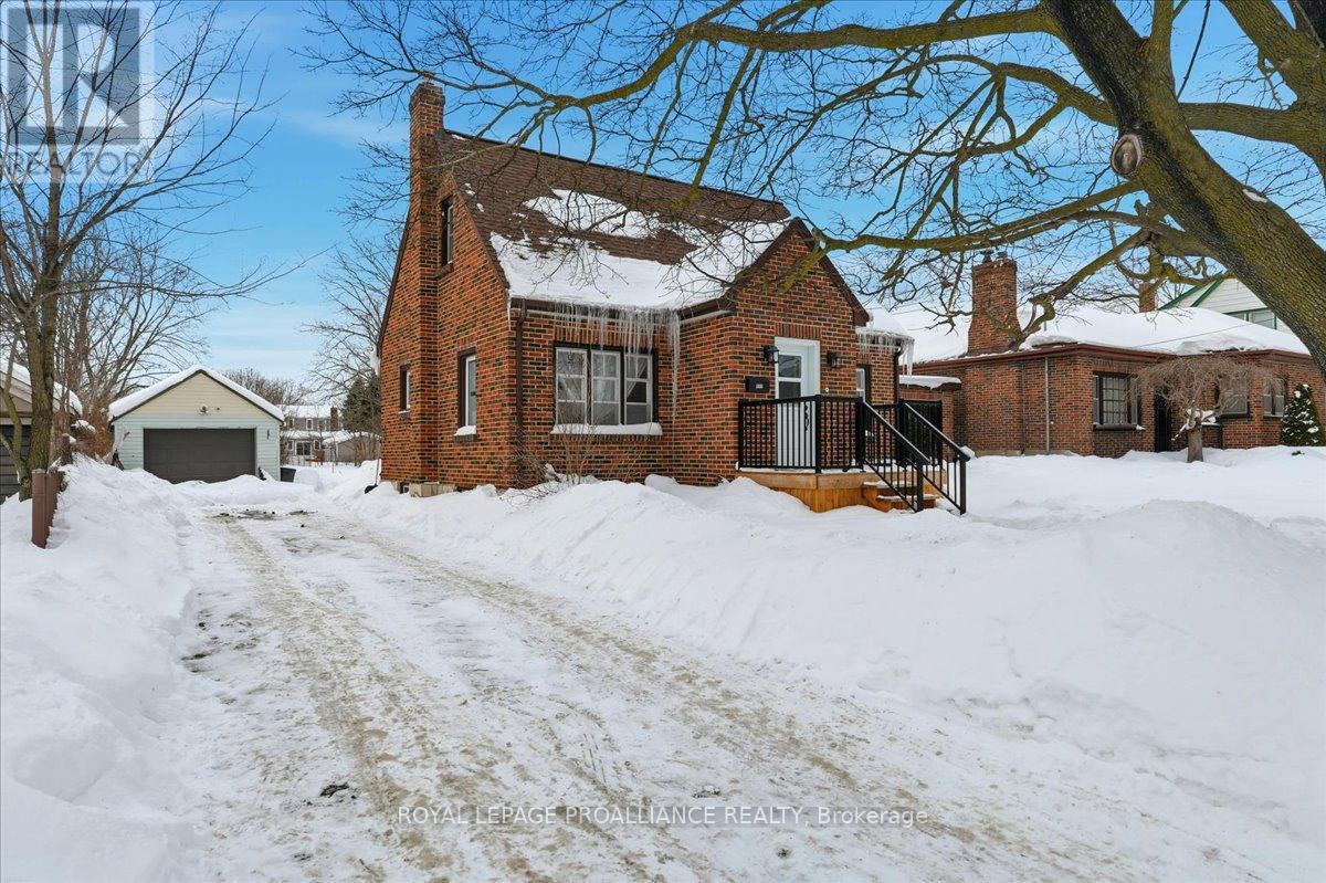 322 Dufferin Avenue, Belleville, Ontario  K8N 3X7 - Photo 1 - X12776794