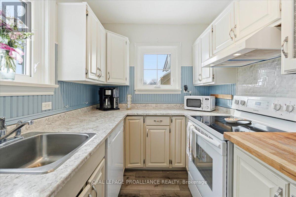 322 Dufferin Avenue, Belleville, Ontario  K8N 3X7 - Photo 10 - X12776794