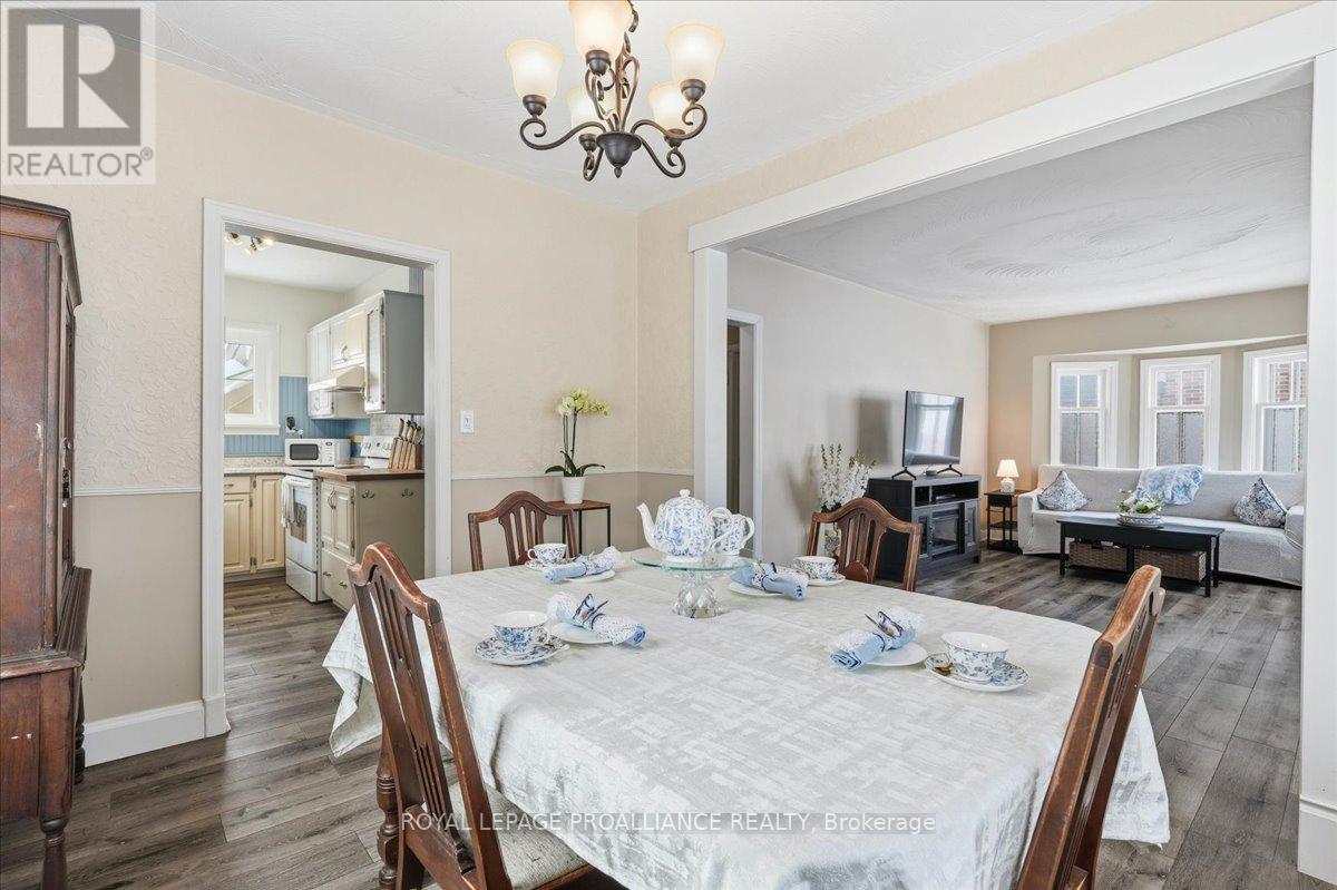 322 Dufferin Avenue, Belleville, Ontario  K8N 3X7 - Photo 17 - X12776794