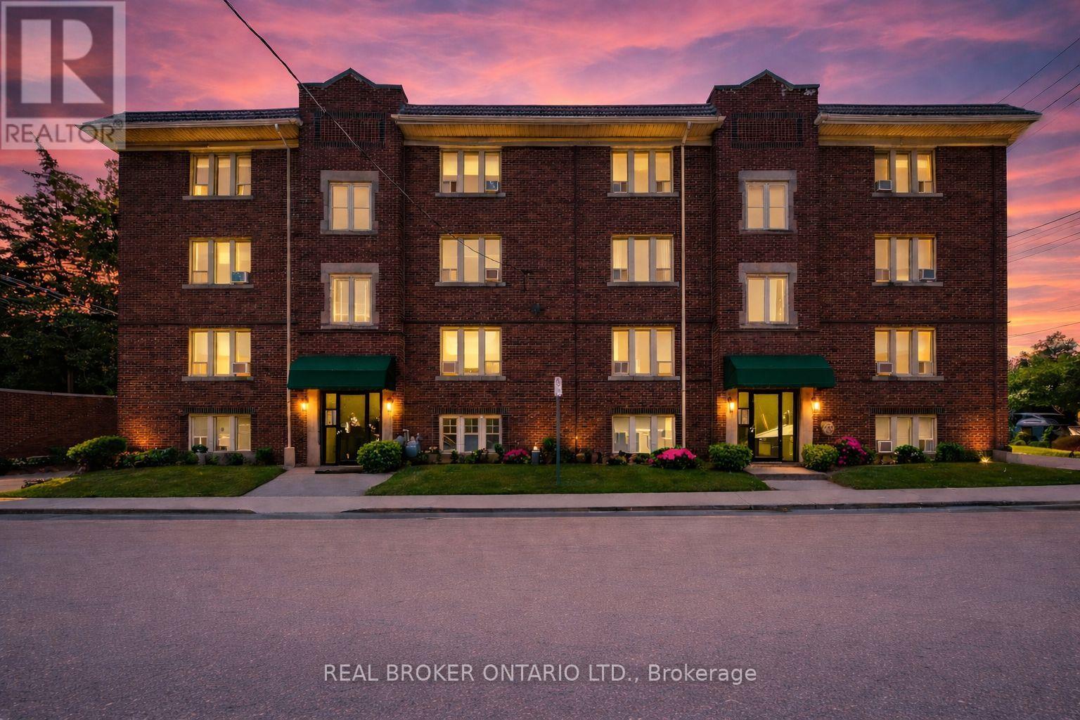 22 - 6 Vineland Avenue, Hamilton, Ontario  L8M 1R4 - Photo 3 - X12703892