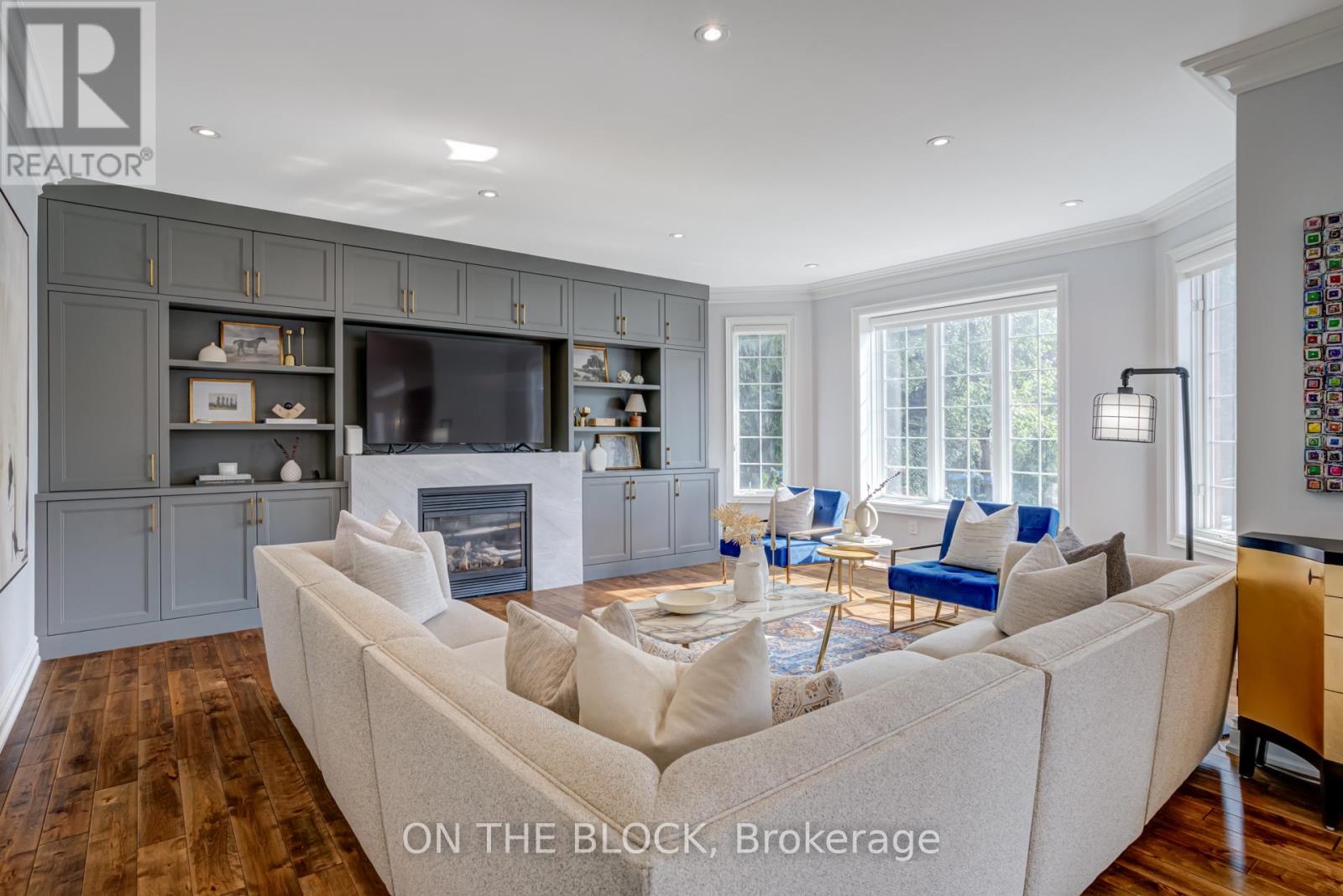 2212 Oneida Court, Mississauga, Ontario  L5C 4G5 - Photo 12 - W12776728