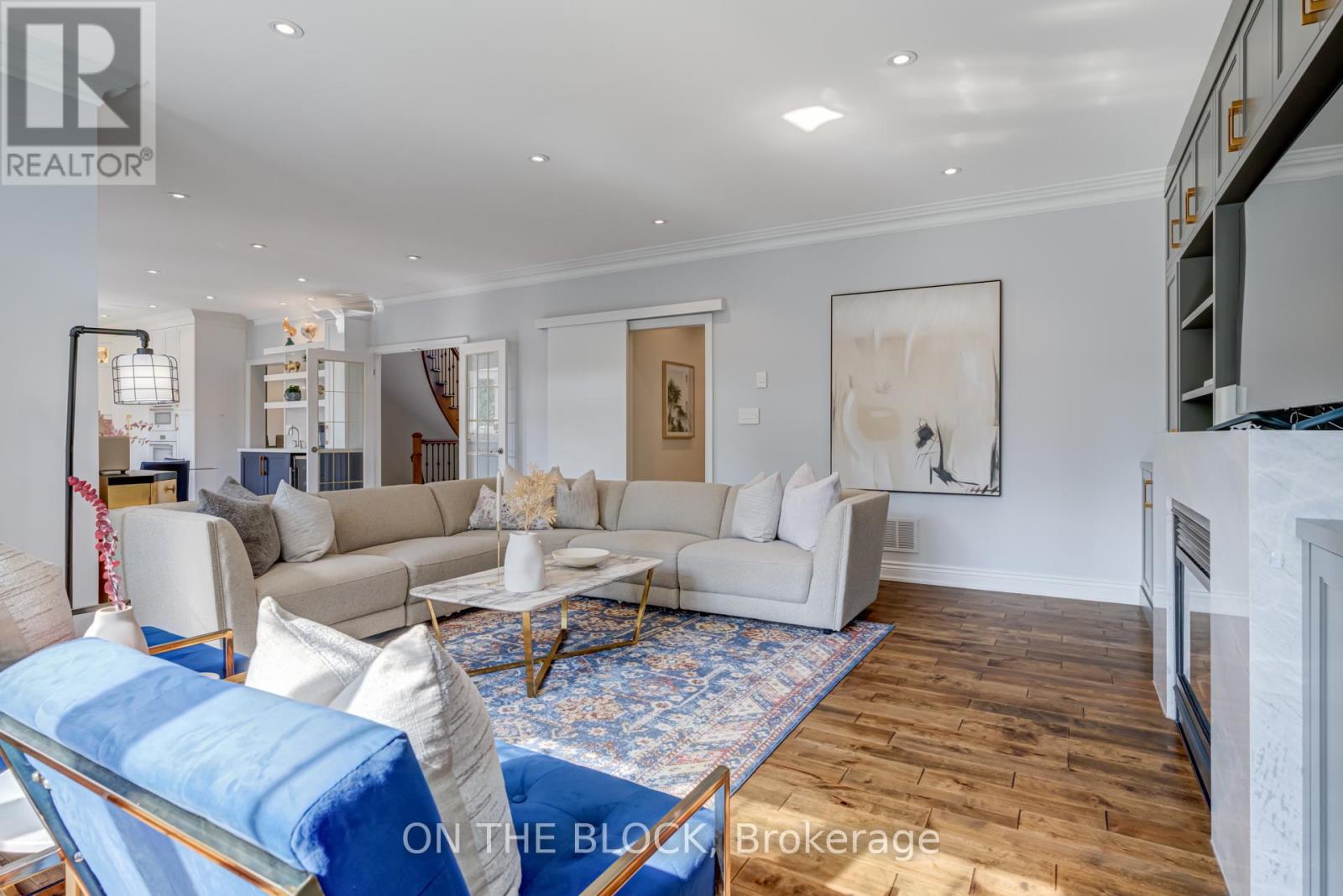 2212 Oneida Court, Mississauga, Ontario  L5C 4G5 - Photo 14 - W12776728