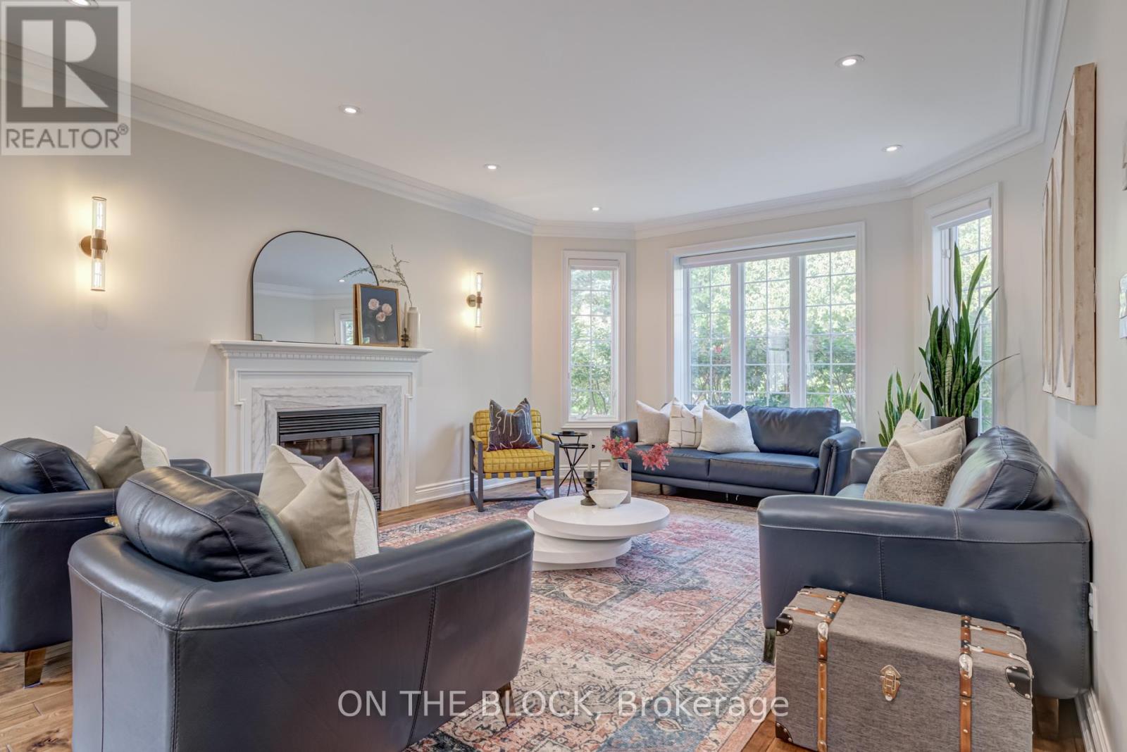 2212 Oneida Court, Mississauga, Ontario  L5C 4G5 - Photo 17 - W12776728