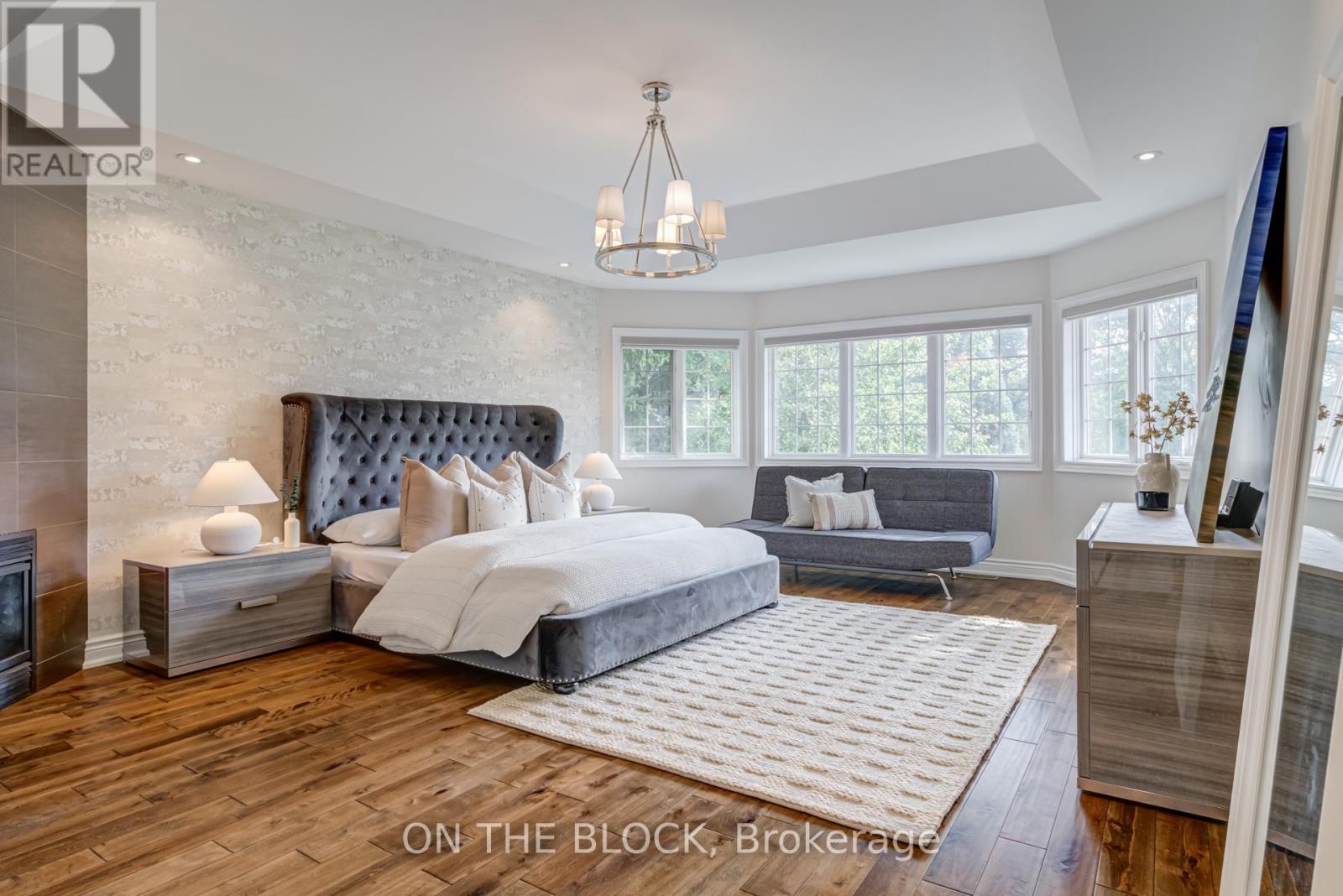 2212 Oneida Court, Mississauga, Ontario  L5C 4G5 - Photo 24 - W12776728