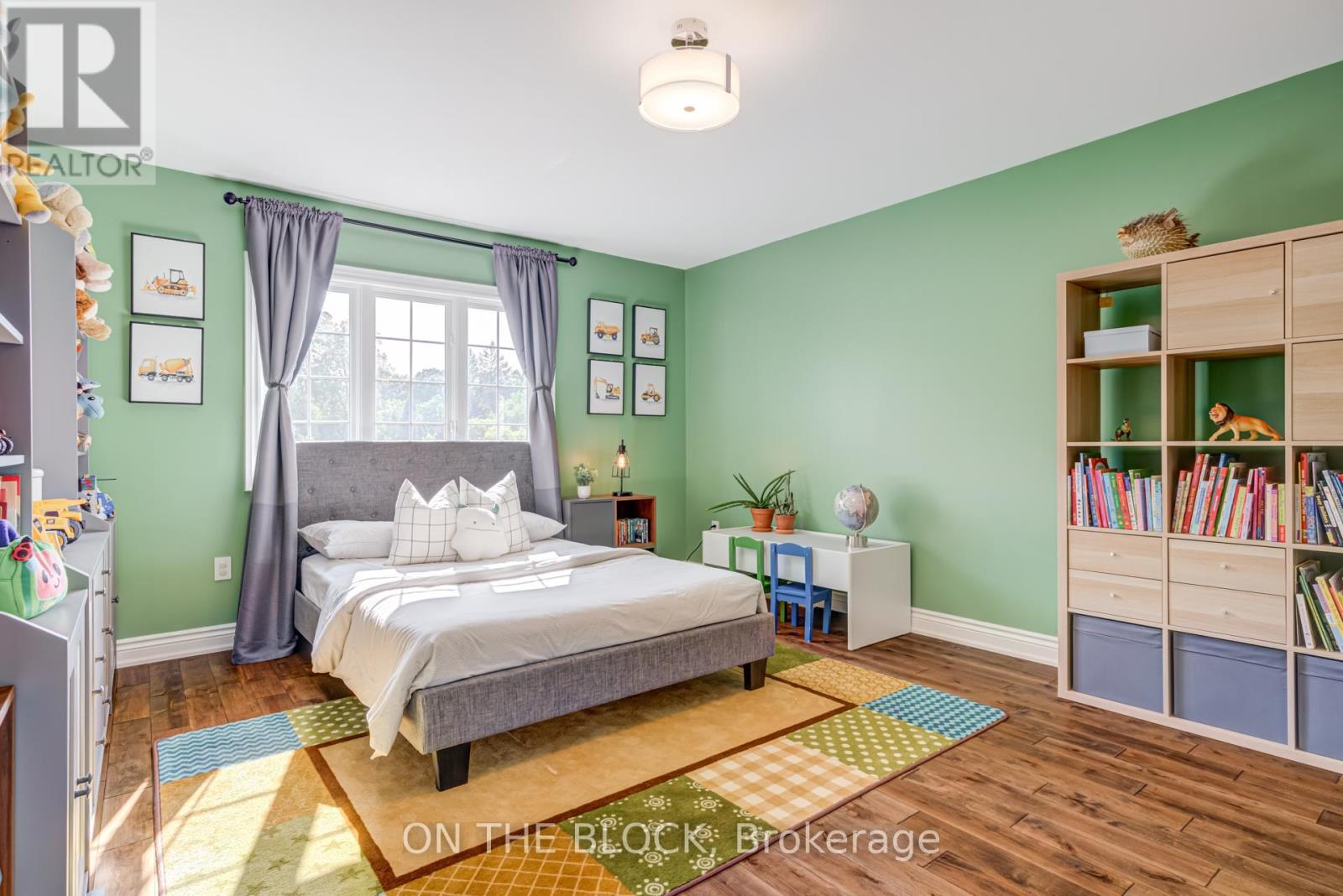 2212 Oneida Court, Mississauga, Ontario  L5C 4G5 - Photo 28 - W12776728