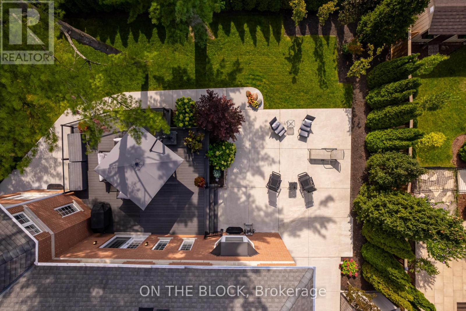 2212 Oneida Court, Mississauga, Ontario  L5C 4G5 - Photo 48 - W12776728