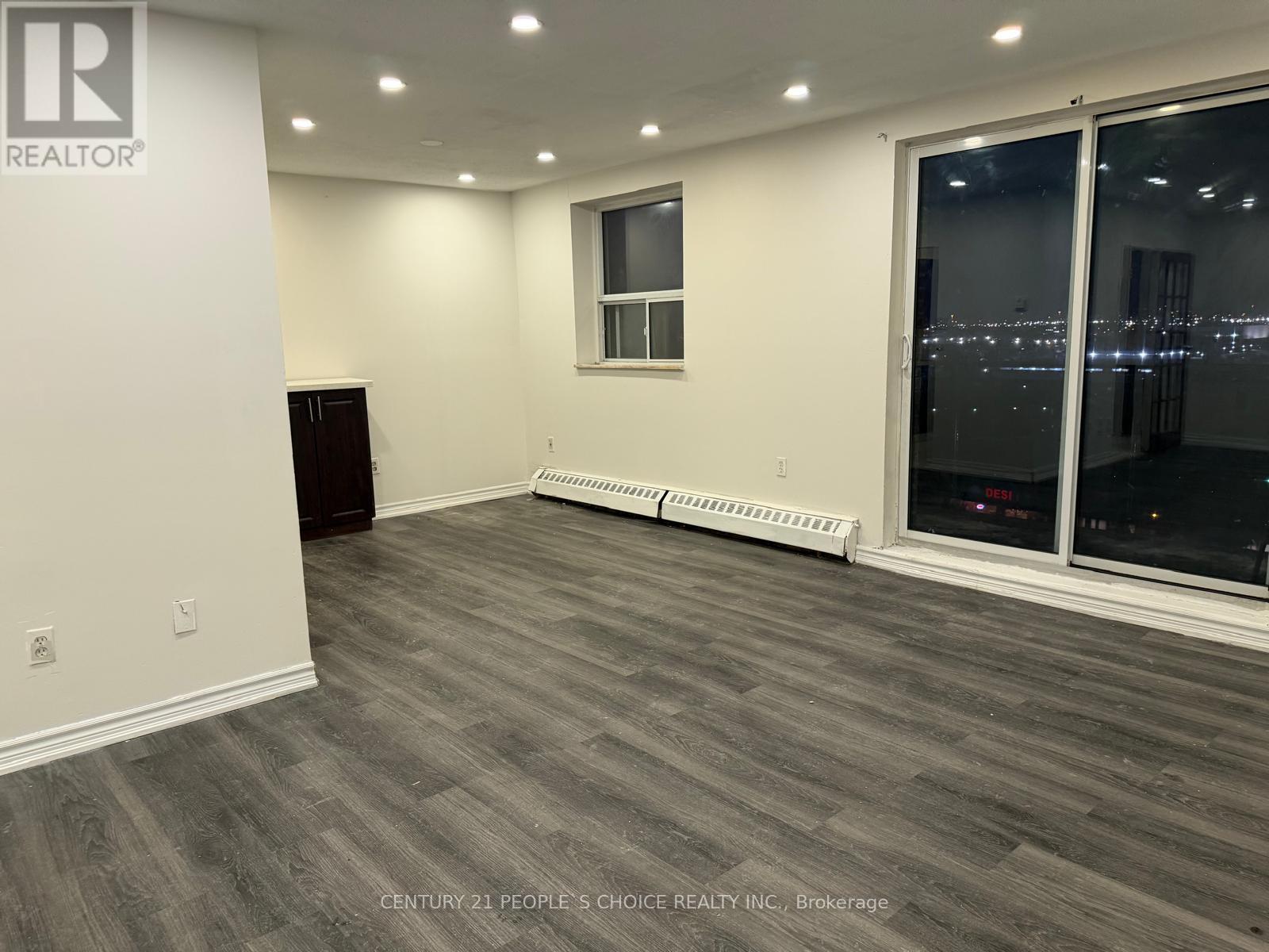 905 - 3533 Derry Road E, Mississauga, Ontario  L4T 1B1 - Photo 31 - W12776762