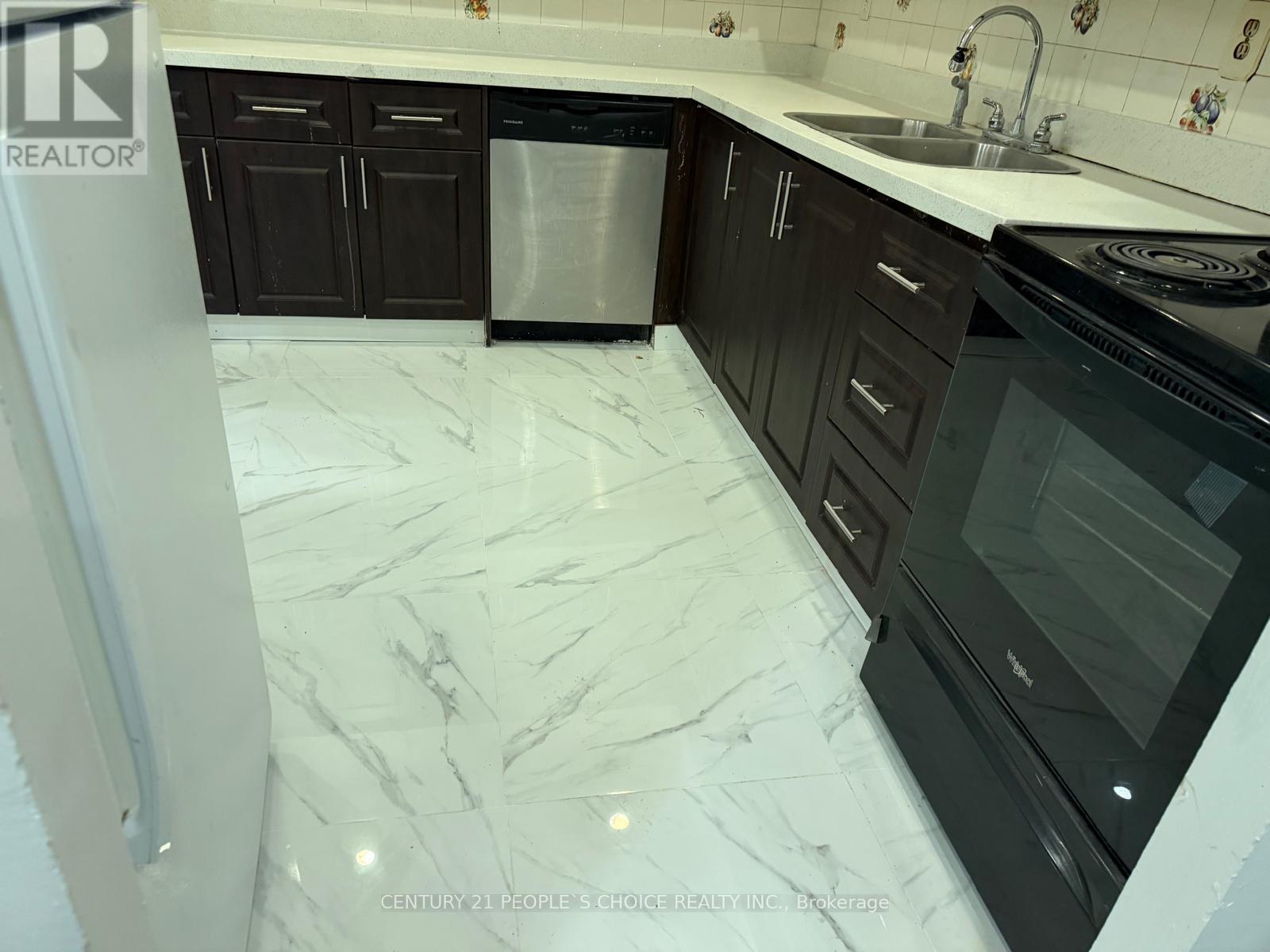 905 - 3533 Derry Road E, Mississauga, Ontario  L4T 1B1 - Photo 7 - W12776762