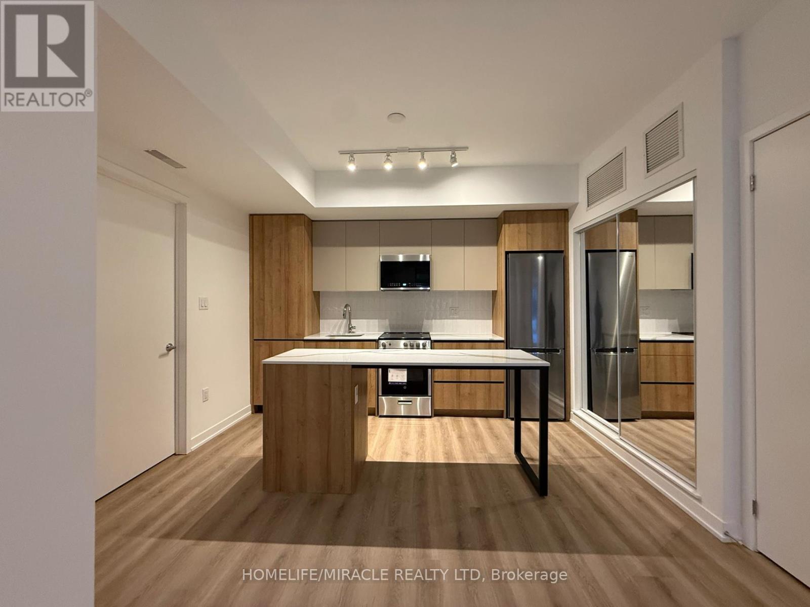 Th7-149 - 90 All Nations Drive, Brampton, Ontario  L7A 5M4 - Photo 4 - W12776870