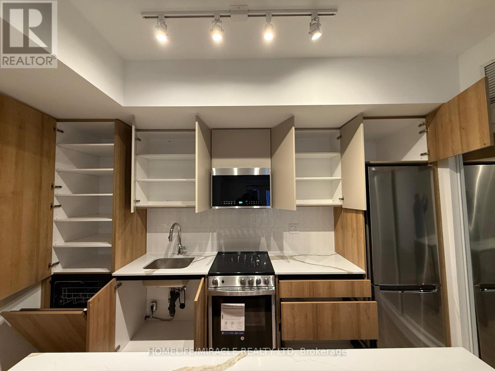 Th7-149 - 90 All Nations Drive, Brampton, Ontario  L7A 5M4 - Photo 8 - W12776870