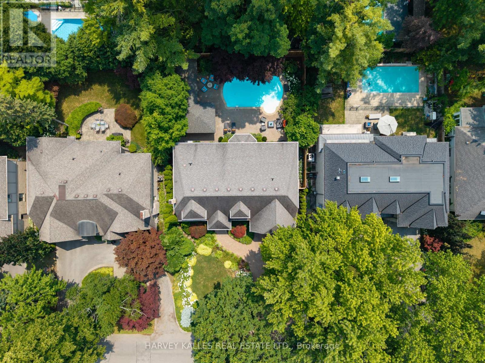 7 Romney Road, Toronto, Ontario  M9A 4E9 - Photo 3 - W12776882