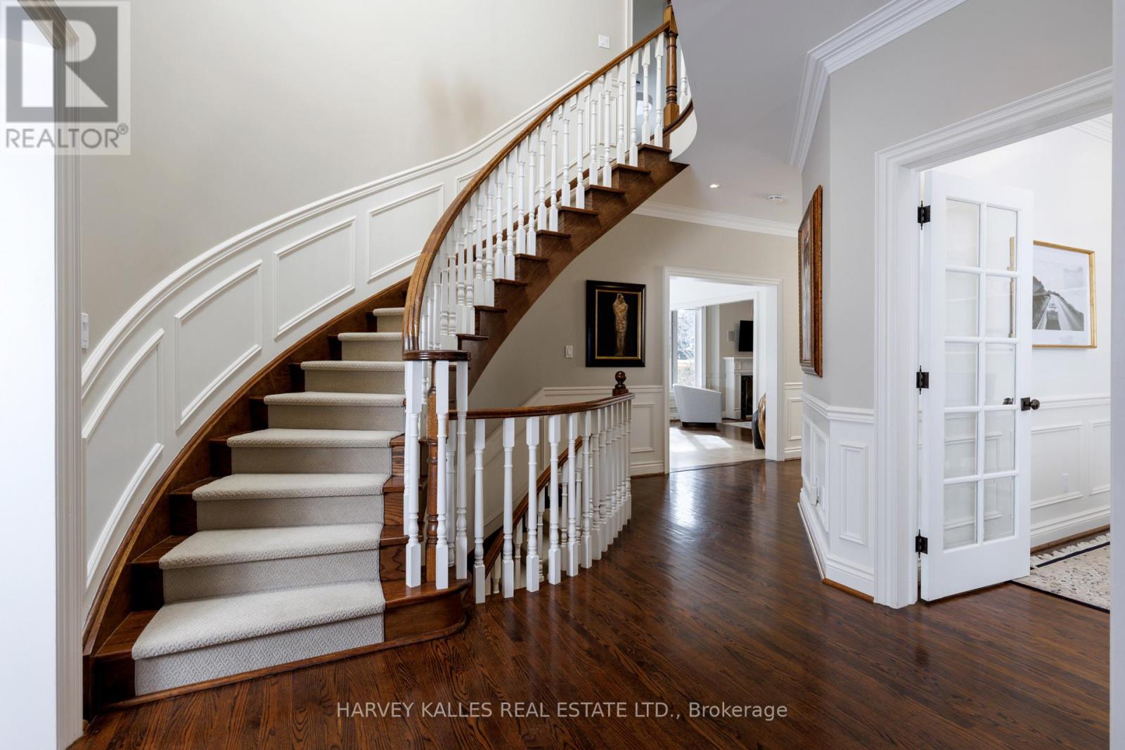 7 Romney Road, Toronto, Ontario  M9A 4E9 - Photo 6 - W12776882