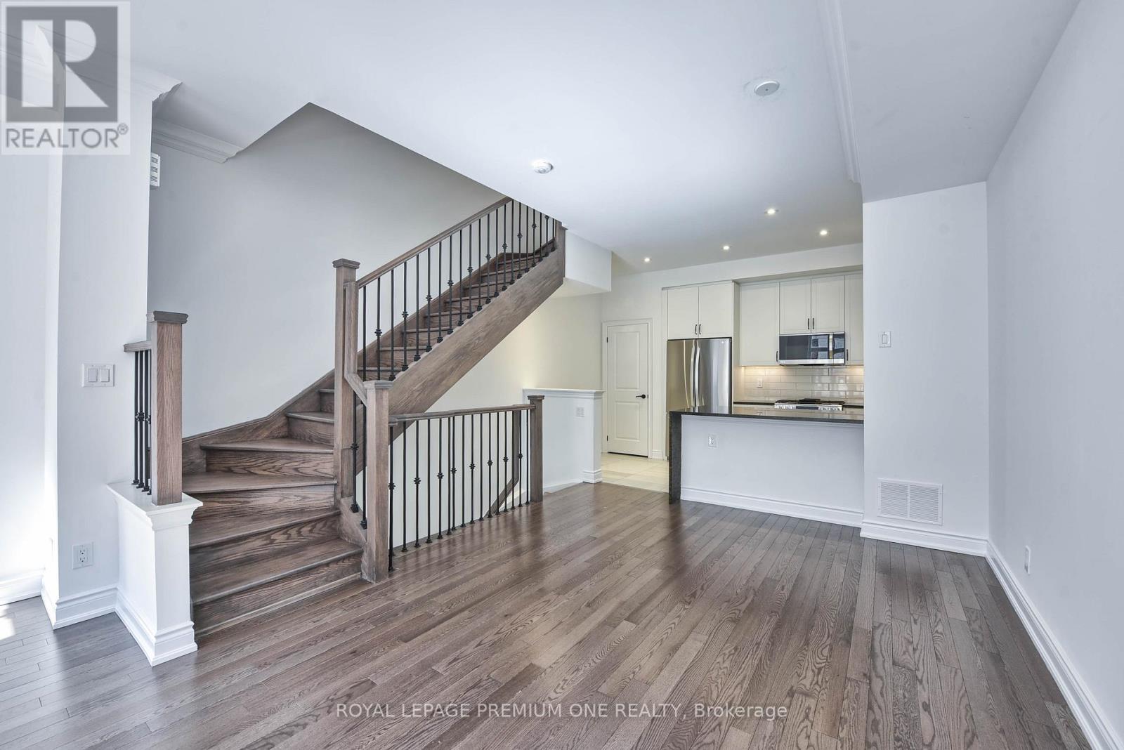 141 - 55 Lunar Crescent, Mississauga, Ontario  L5M 2R2 - Photo 10 - W12776898