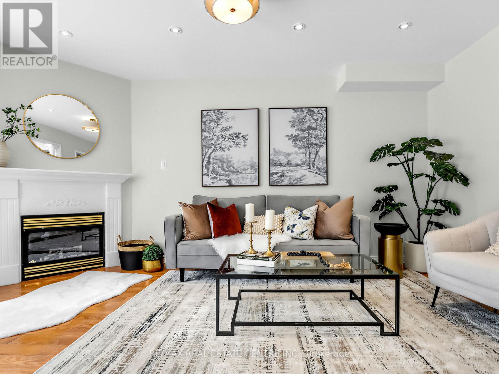 811 Envoy Drive, Mississauga, Ontario  L5W 1H3 - Photo 12 - W12776906