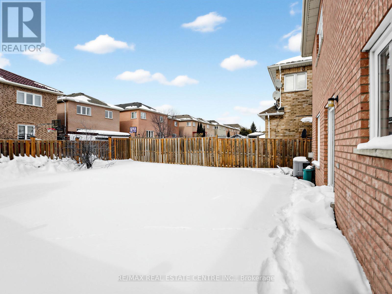 811 Envoy Drive, Mississauga, Ontario  L5W 1H3 - Photo 33 - W12776906