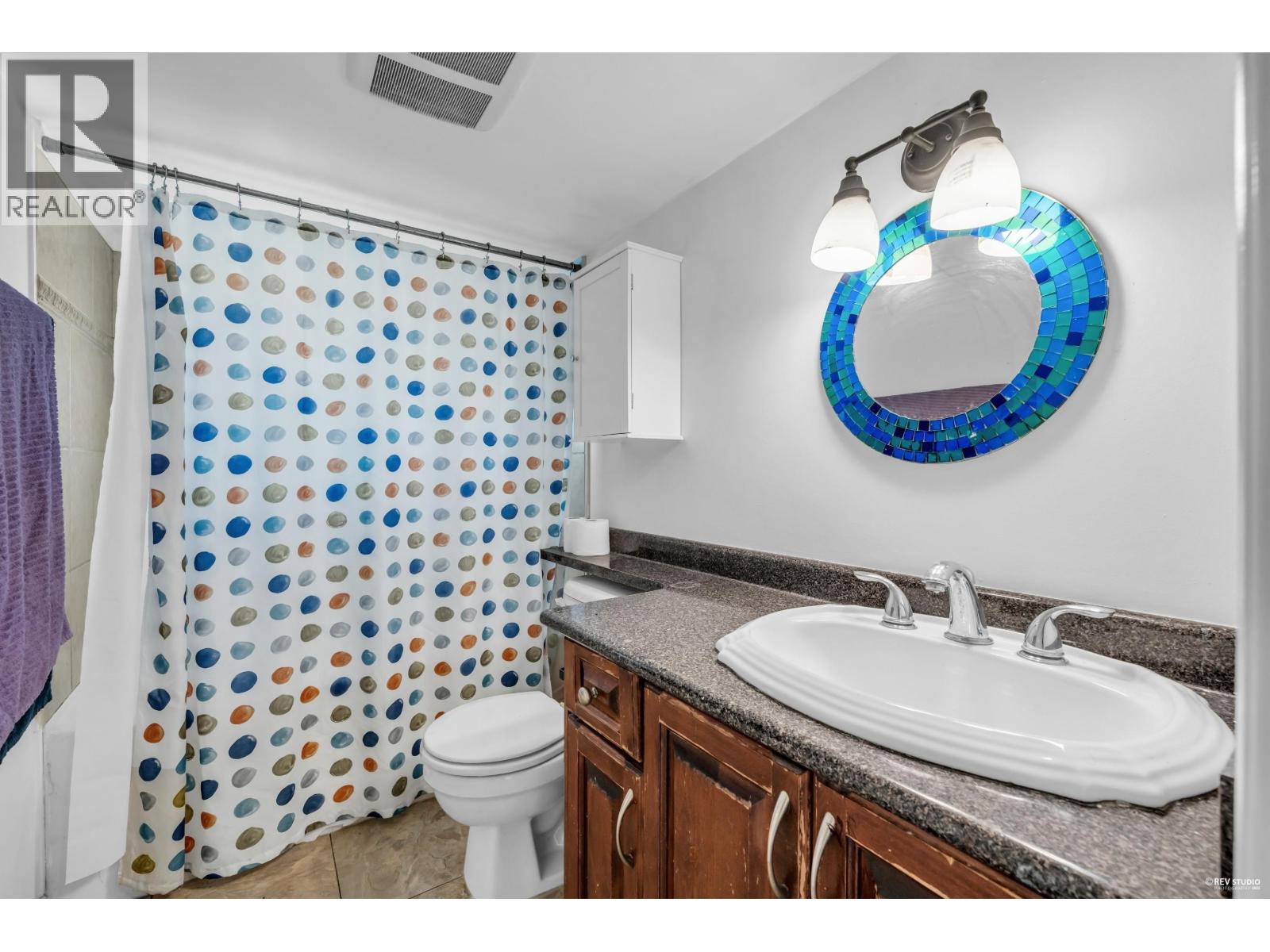 237 Sandringham Avenue, New Westminster, British Columbia  V3L 1Z4 - Photo 6 - R3088444