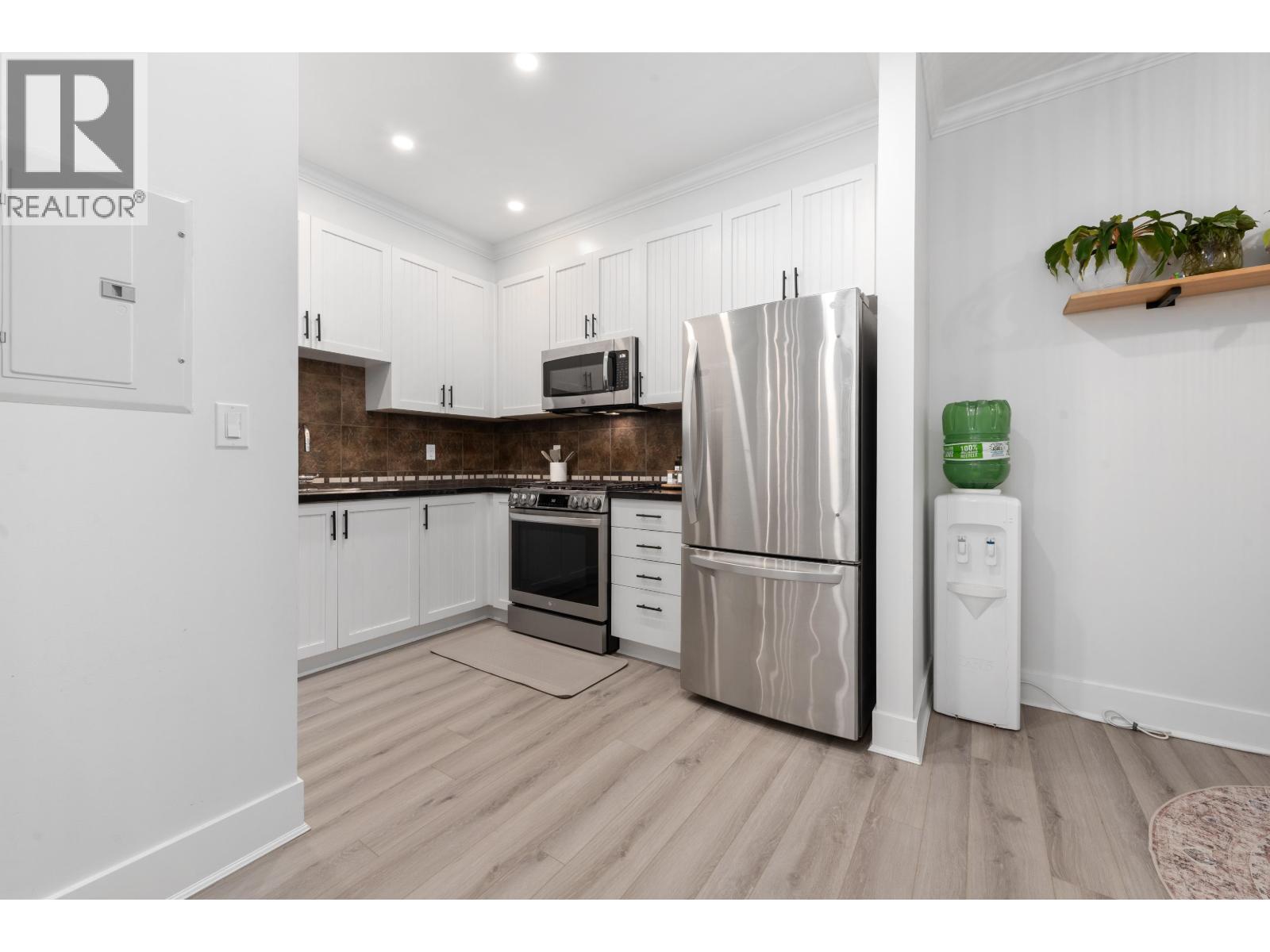 Listing Picture 12 of 27 : 24 6300 LONDON ROAD, Richmond / 烈治文 - 魯藝地產 Yvonne Lu Group - MLS Medallion Club Member