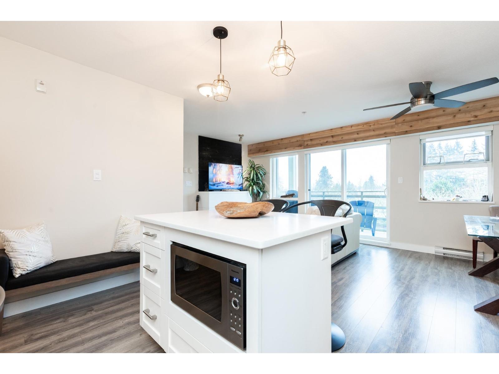 309 15735 Croydon Drive, Surrey, British Columbia  V3Z 2L5 - Photo 9 - R3084496