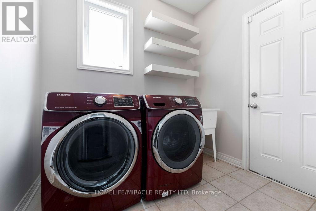 54 Truax Street, Kawartha Lakes, Ontario  K9V 0E3 - Photo 17 - X12776784