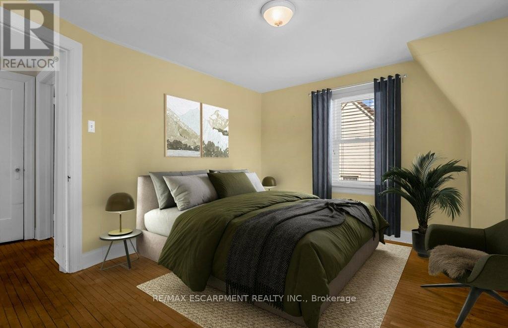 10 Robinson Street S, Grimsby, Ontario  L3M 3C4 - Photo 18 - X12776838