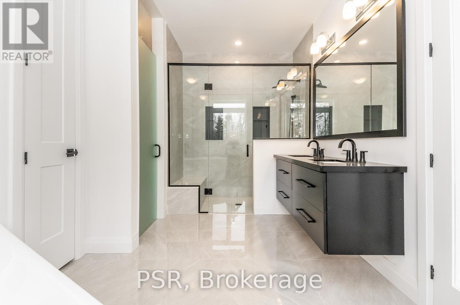 111 Daugaard Avenue, Brant, Ontario  N3L 0L6 - Photo 29 - X12776862