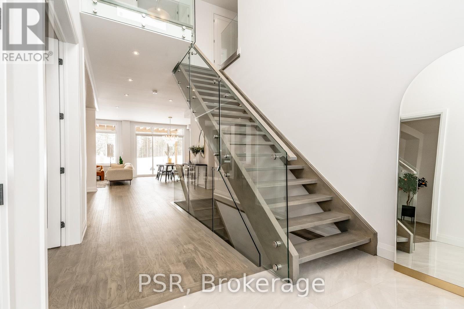 111 Daugaard Avenue, Brant, Ontario  N3L 0L6 - Photo 5 - X12776862