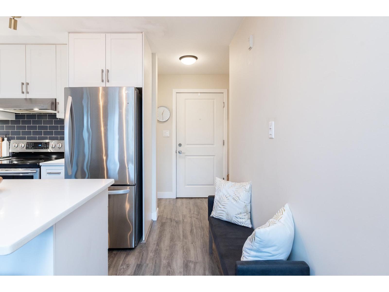 309 15735 Croydon Drive, Surrey, British Columbia  V3Z 2L5 - Photo 7 - R3084496