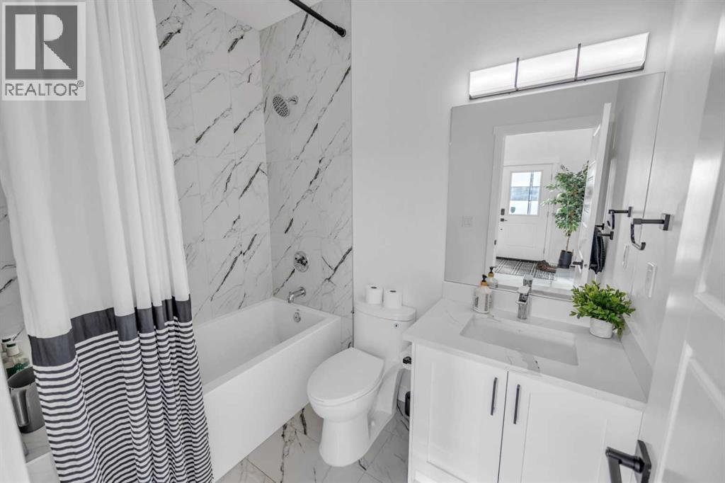 97 Baysprings Gardens Sw, Airdrie, Alberta  T4B 5C6 - Photo 16 - A2273187