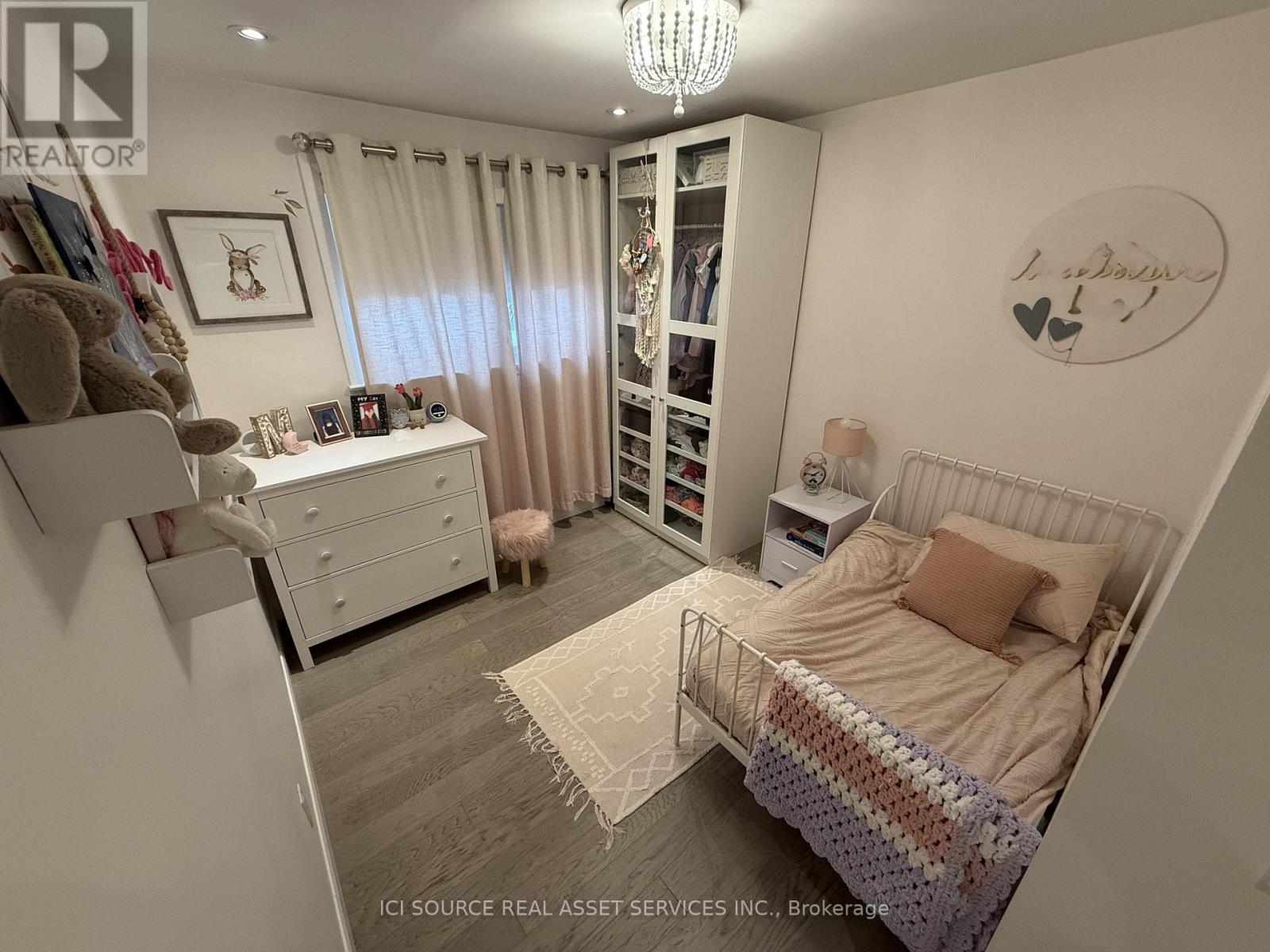 33 Hazelbury Drive, King, Ontario  L0G 1N0 - Photo 10 - N12737974