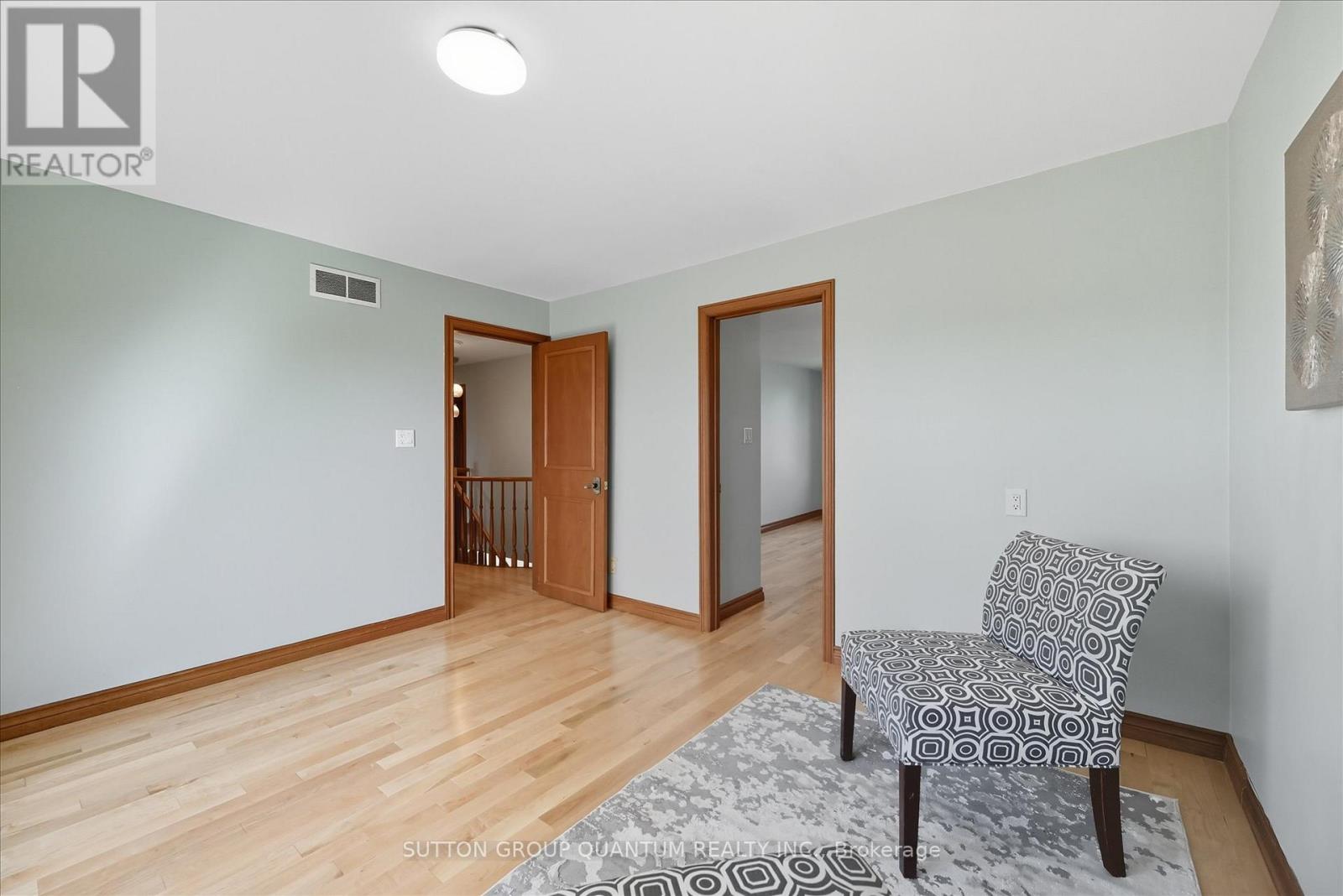 729 Winston Road, Grimsby, Ontario  L3M 4E8 - Photo 28 - X12722136