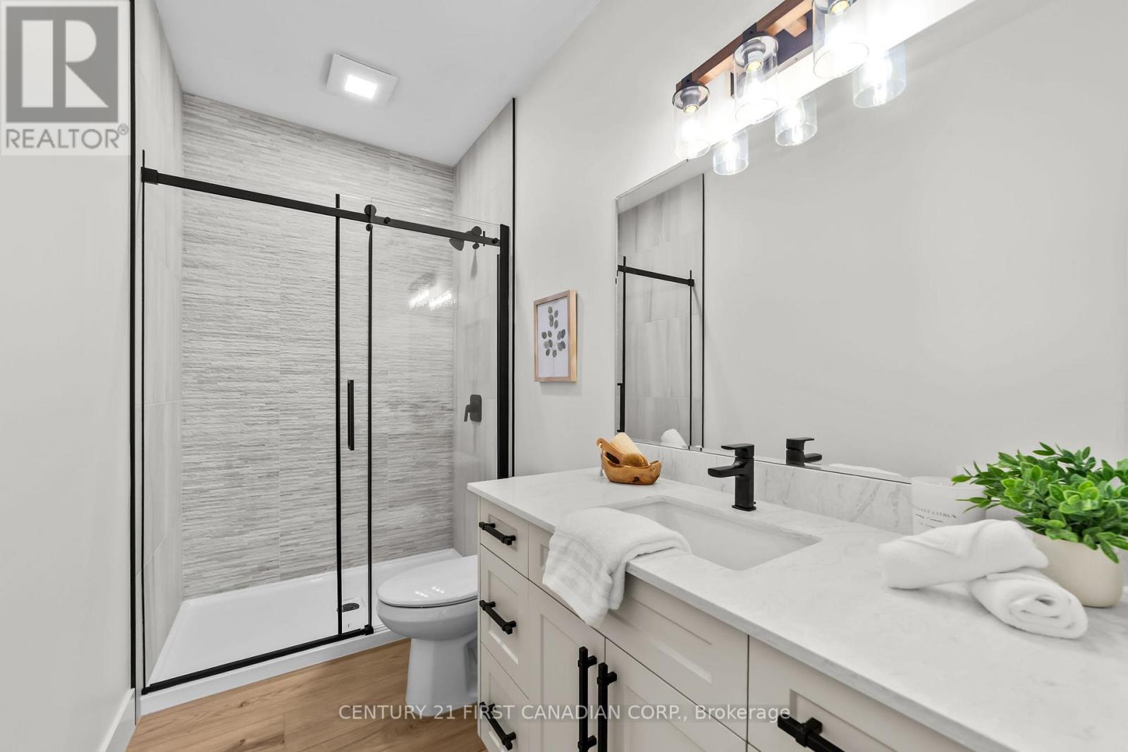 11 Sheldabren Street, North Middlesex, Ontario  N0M 1A0 - Photo 18 - X12776986