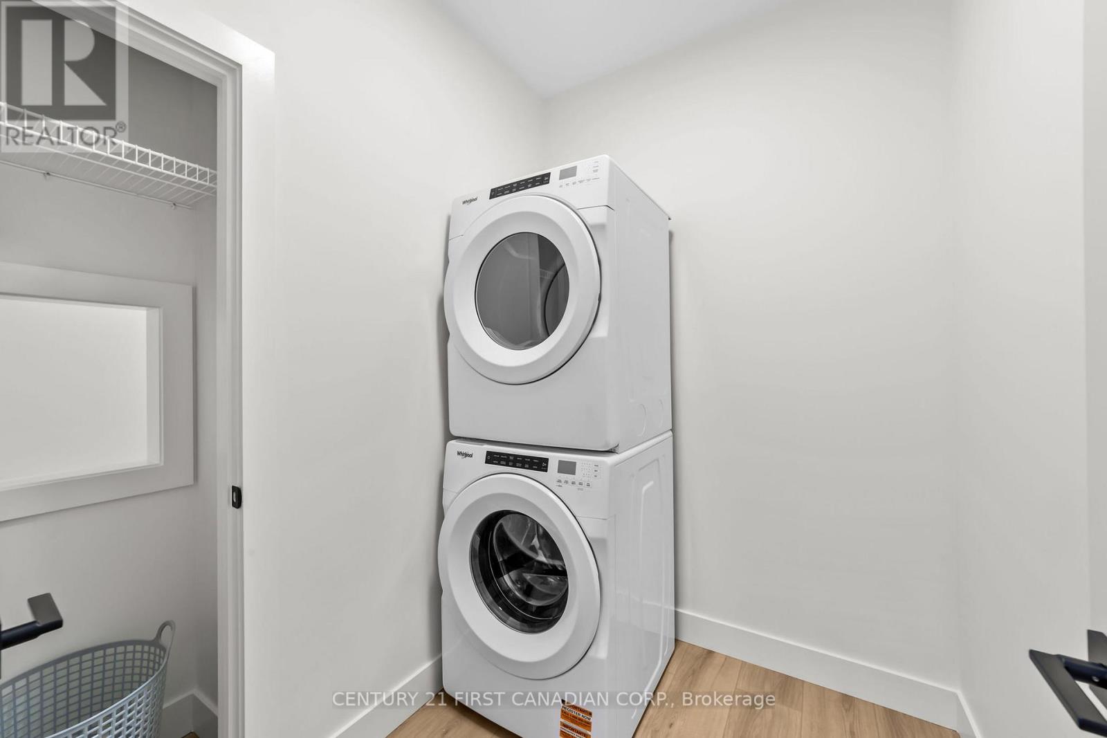 11 Sheldabren Street, North Middlesex, Ontario  N0M 1A0 - Photo 19 - X12776986