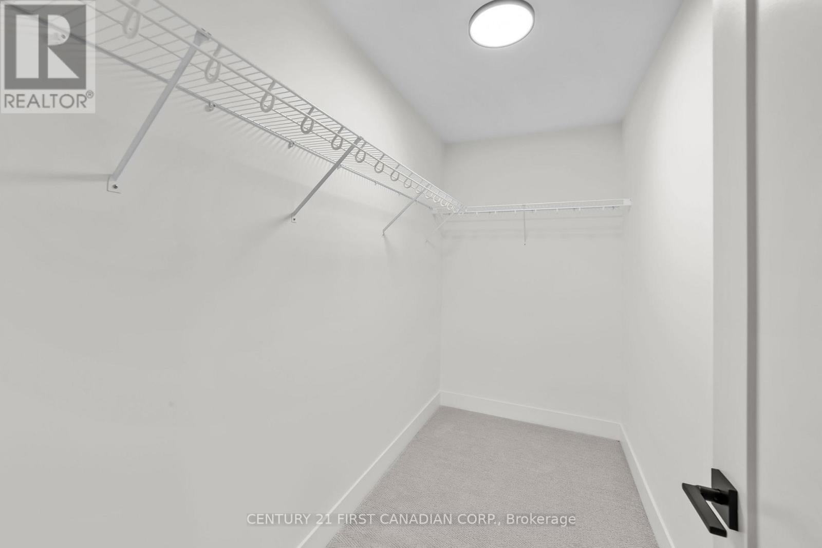 11 Sheldabren Street, North Middlesex, Ontario  N0M 1A0 - Photo 25 - X12776986