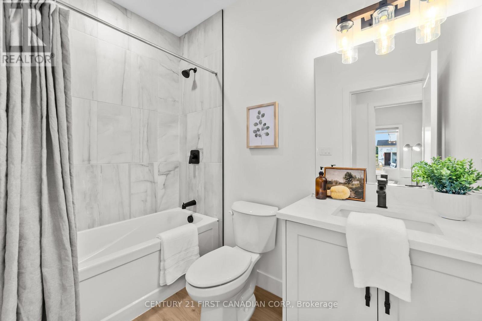 11 Sheldabren Street, North Middlesex, Ontario  N0M 1A0 - Photo 7 - X12776986