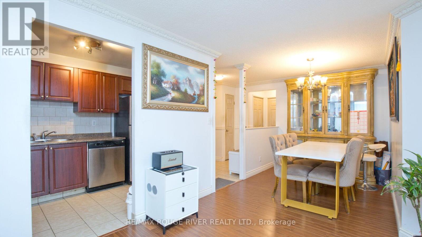 1513 - 155 Hillcrest Avenue, Mississauga, Ontario  L5B 3Z2 - Photo 18 - W12646940