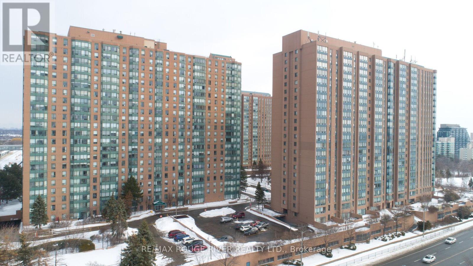 1513 - 155 Hillcrest Avenue, Mississauga, Ontario  L5B 3Z2 - Photo 2 - W12646940