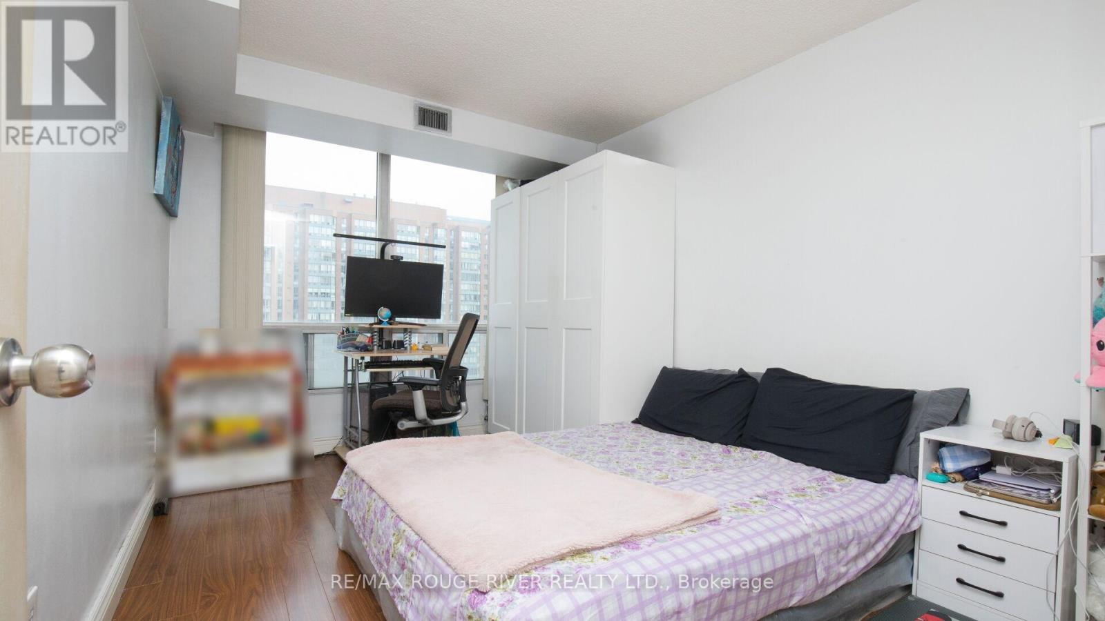 1513 - 155 Hillcrest Avenue, Mississauga, Ontario  L5B 3Z2 - Photo 30 - W12646940