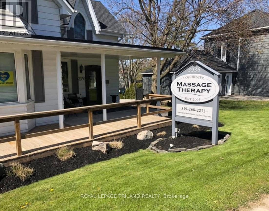 <div class="slider-price">$1,400 Monthly</div><p>3936 Hamilton Road, Thames Centre, Ontario</p>