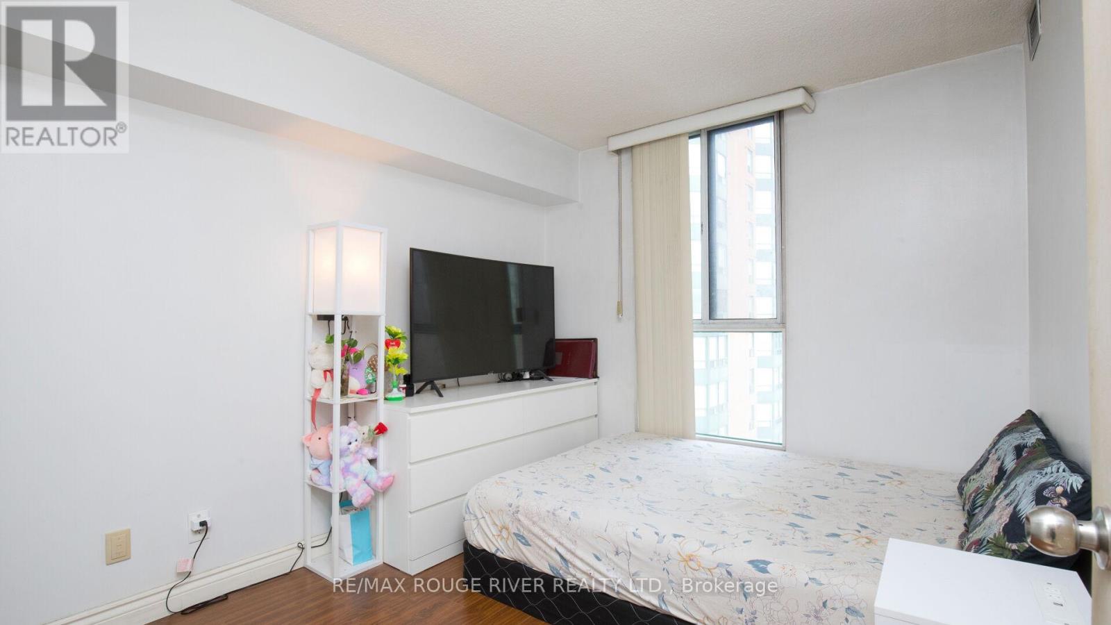 1513 - 155 Hillcrest Avenue, Mississauga, Ontario  L5B 3Z2 - Photo 32 - W12646940