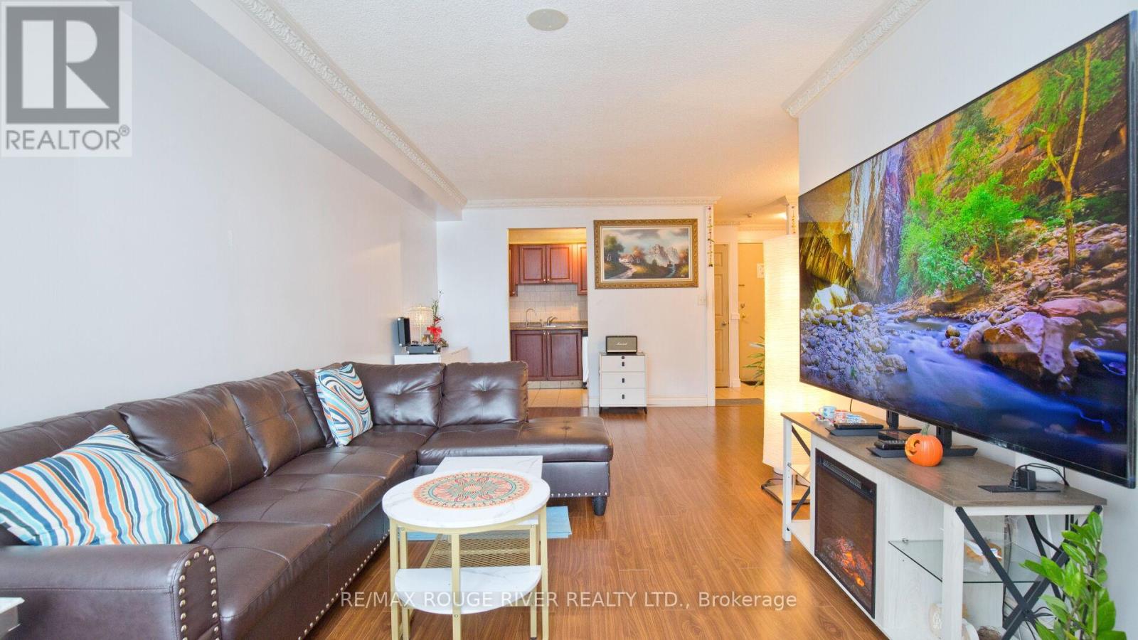 1513 - 155 Hillcrest Avenue, Mississauga, Ontario  L5B 3Z2 - Photo 15 - W12646940