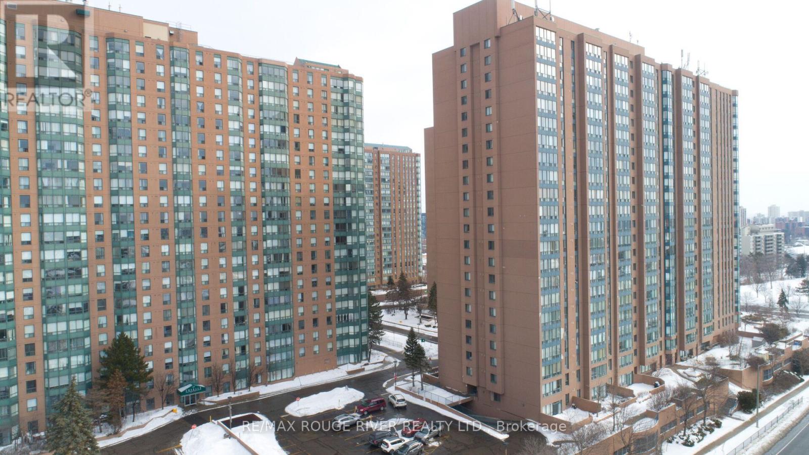 1513 - 155 Hillcrest Avenue, Mississauga, Ontario  L5B 3Z2 - Photo 3 - W12646940