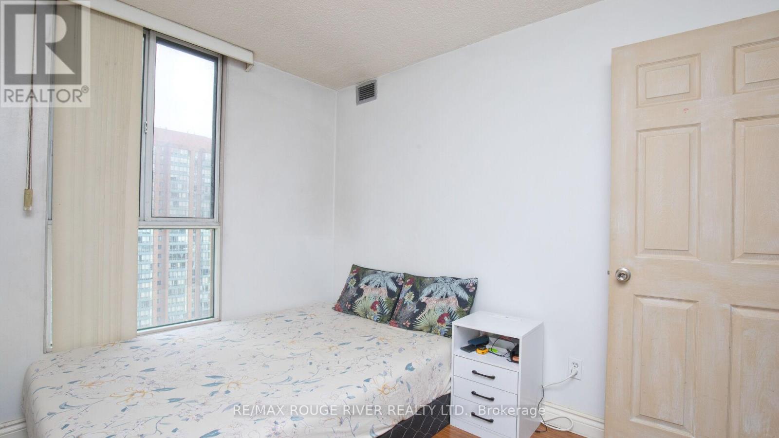 1513 - 155 Hillcrest Avenue, Mississauga, Ontario  L5B 3Z2 - Photo 34 - W12646940