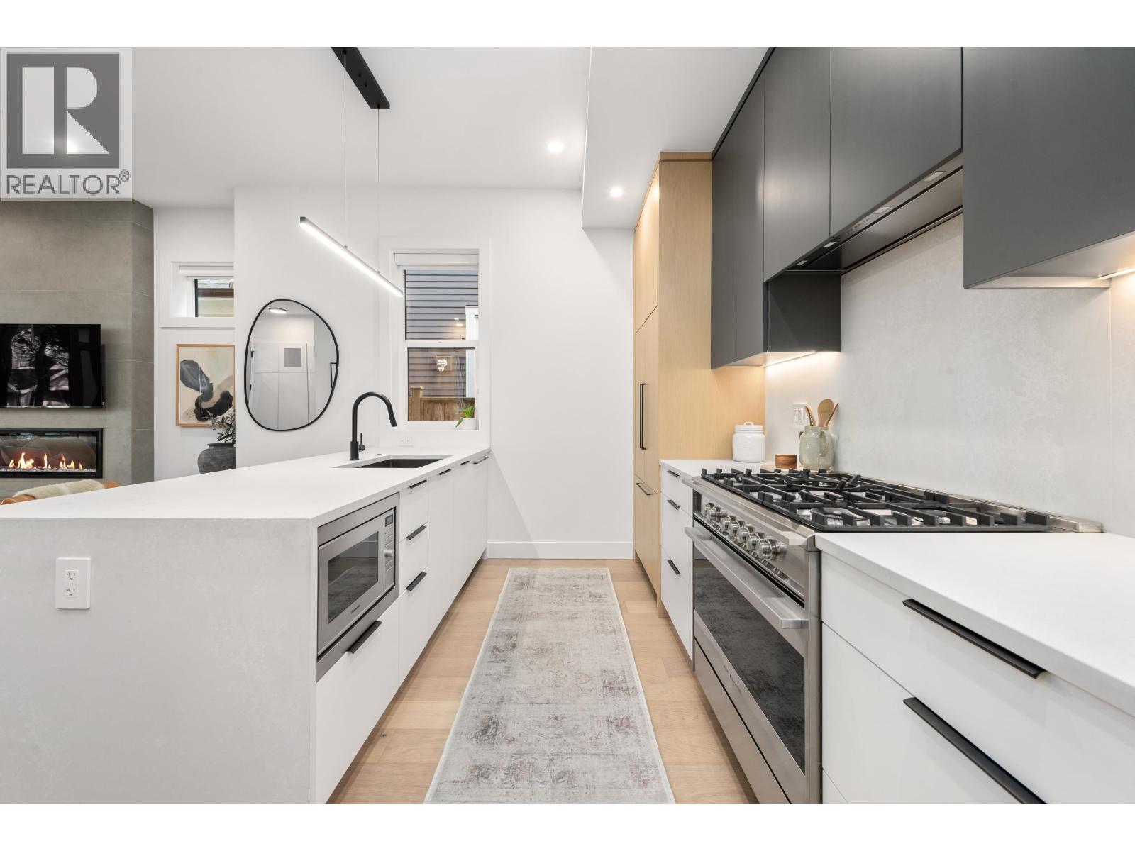 1220 E 11th Avenue, Vancouver, British Columbia  V5T 2G3 - Photo 7 - R3088529