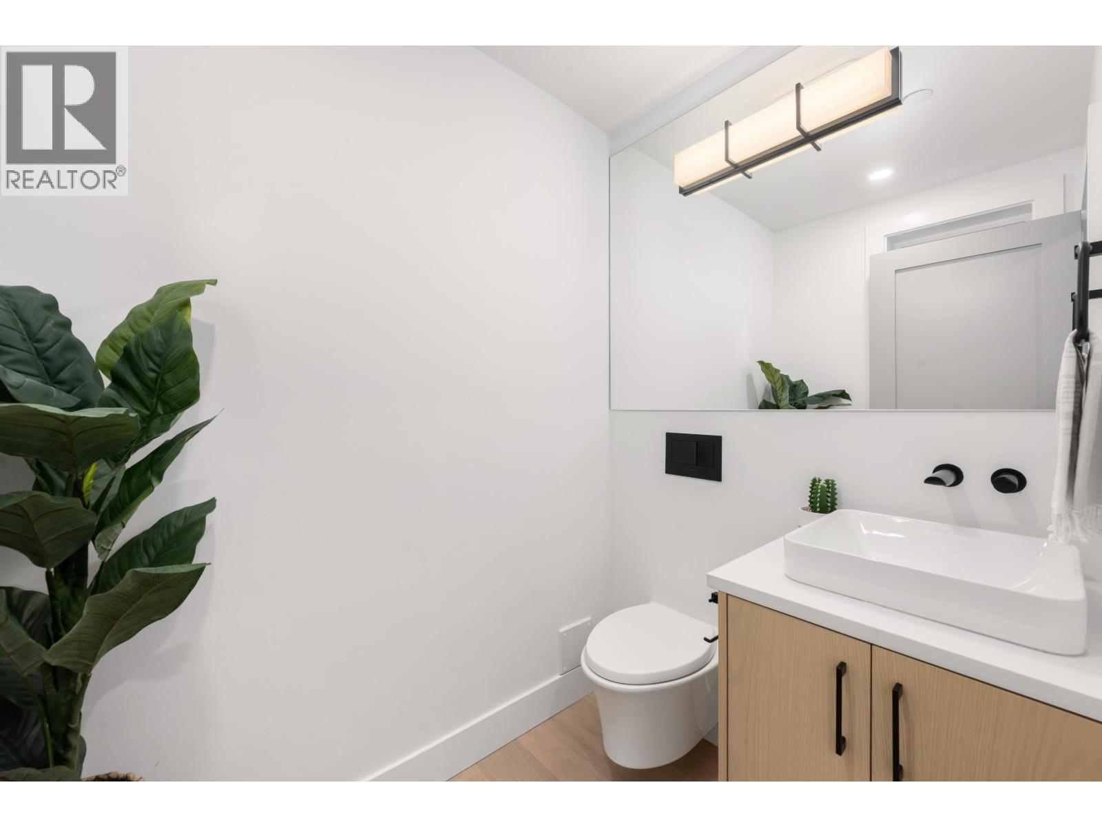 1220 E 11th Avenue, Vancouver, British Columbia  V5T 2G3 - Photo 9 - R3088529